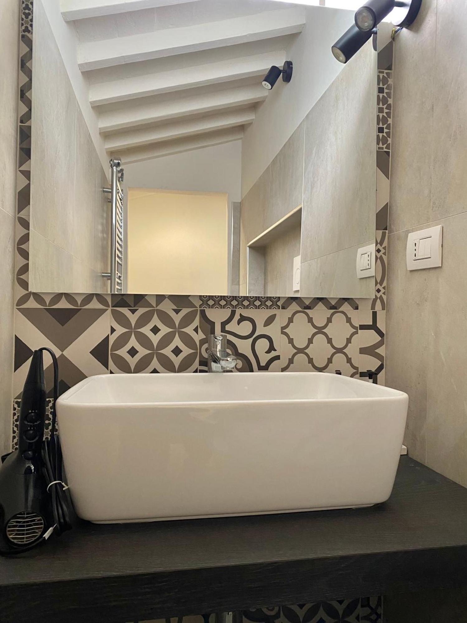 Apartamento Stop&sleep Monolocali Essenziali A 5 Min Dagli Uffizi