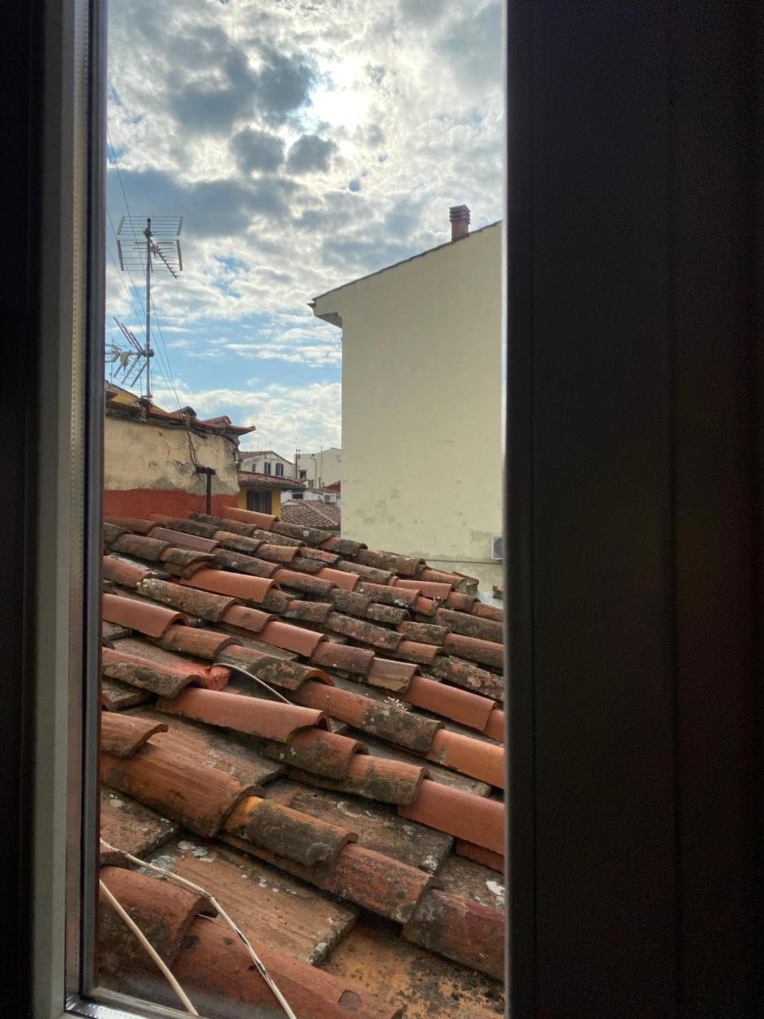 Stop&sleep Monolocali Essenziali A 5 Min Dagli Uffizi Apartamento
